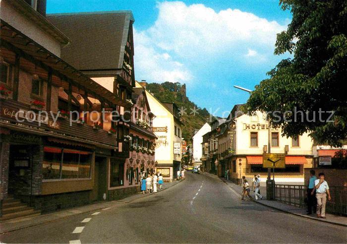Altenahr Hauptstrasse mit Blick zur Burgruine Are