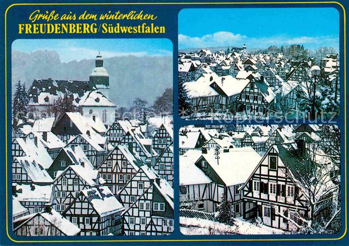 Freudenberg Westfalen Altstadt mit Kirche Fachwerkhaeuser Winterpanorama