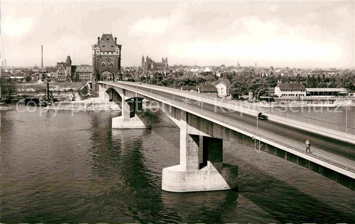 Worms Rhein mit Nibelungenbruecke