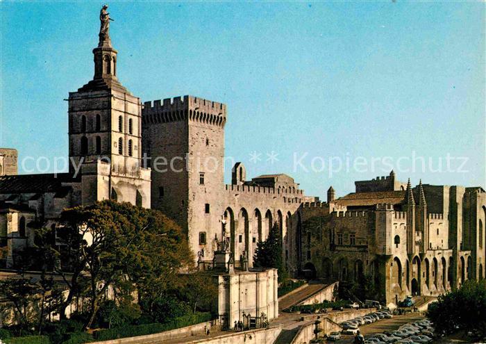 Avignon Vaucluse Palais des Papes et la Cathedrale Notre Dame des Doms