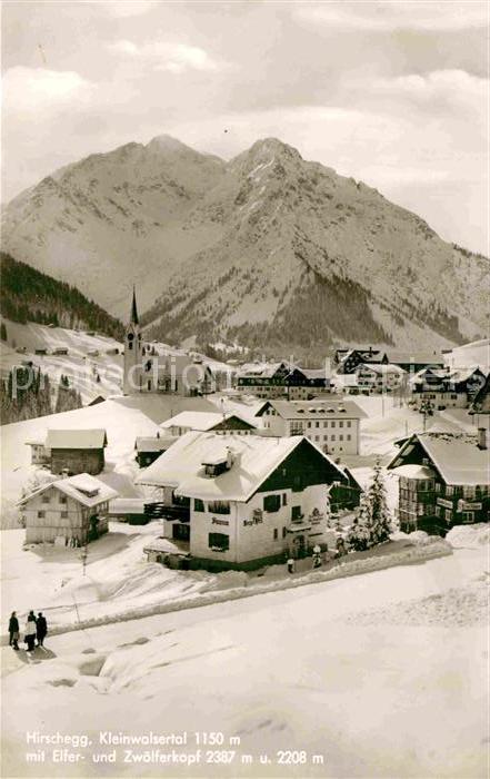 Hirschegg Kleinwalsertal Vorarlberg Kirche Elfer- und Zwoelferkopf