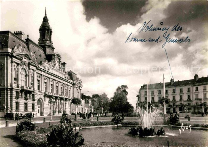 Tours Indre-et-Loire Place Jean Jaurés et Hotel de ville