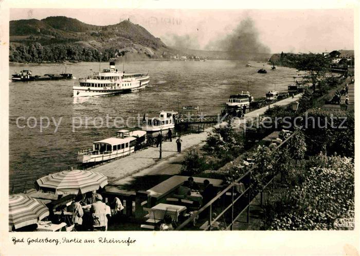 Bad Godesberg Rheinufer mit Personenschiffen