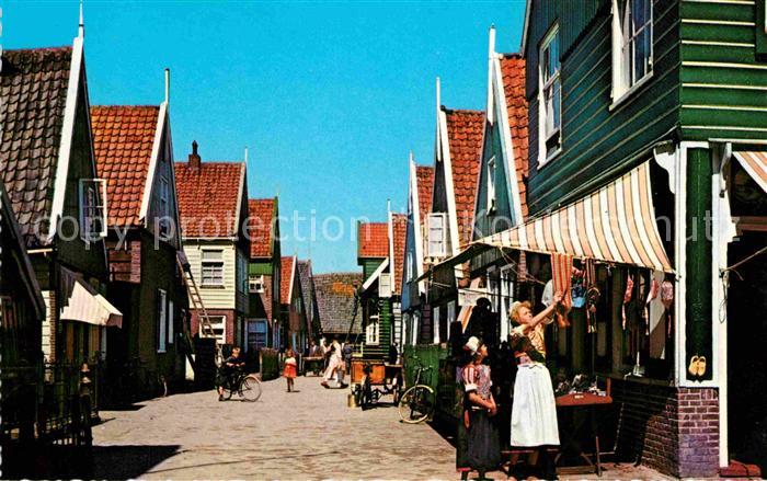 Marken Strassenpartie alte Haeuser