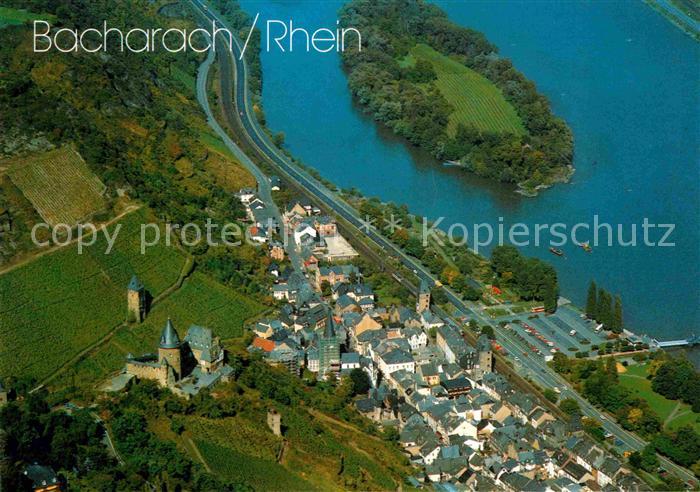 Bacharach Rhein Fliegeraufnahme mit Rhein
