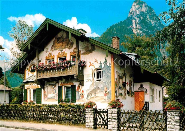 OBERAMMERGAU Bayern Passionsspieldorf Rotkaeppchen Haus Fassadenmalerei Kofel Am