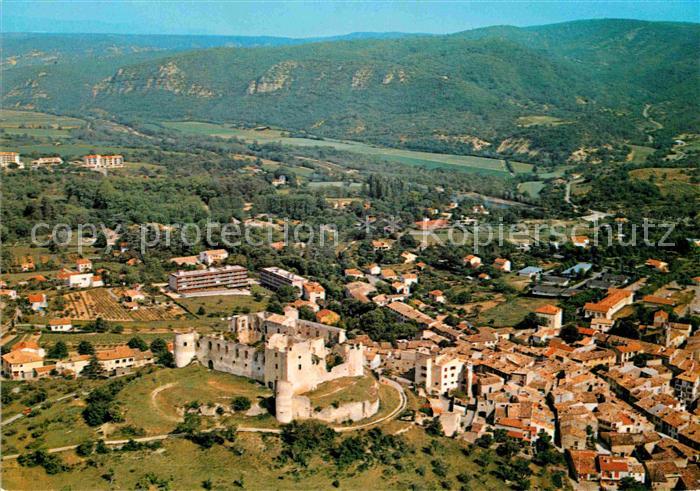 Greoux-les-Bains Chateau des Templiers et la ville vue aerienne