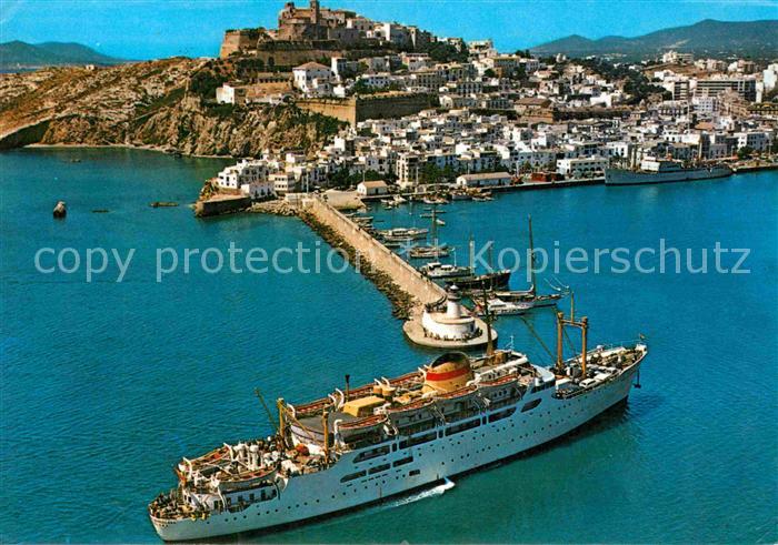 Ibiza Islas Baleares Hafen Passagierschiff Faehre Fliegeraufnahme