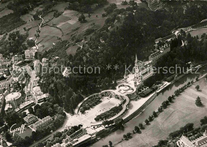 Lourdes Hautes Pyrenees Vue aerienne La Basilique Eveche Gave