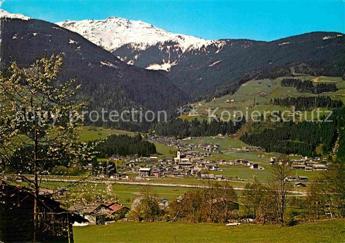 Ried Zillertal mit Wetterkreuzspitze