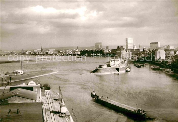 DuessELDORF  CITY Rheinfront