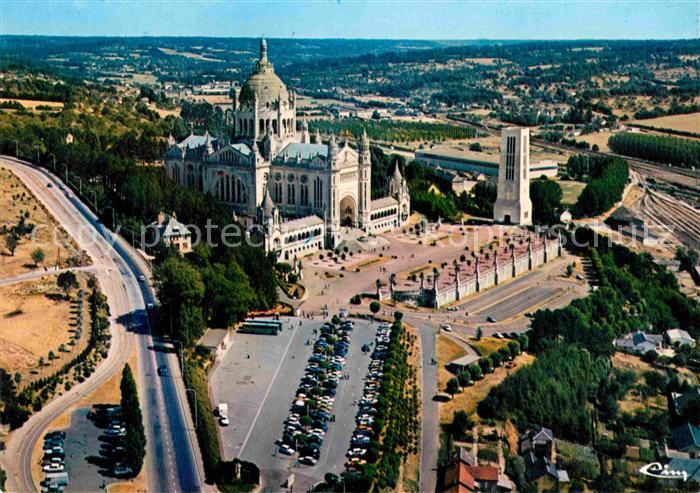 Lisieux Vue aerienne sur la Basilique