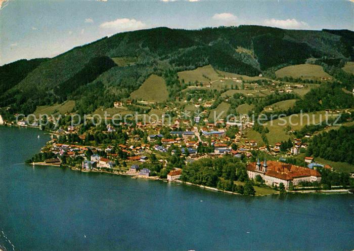 Tegernsee Bayern Fliegeraufnahme mit Neuruth