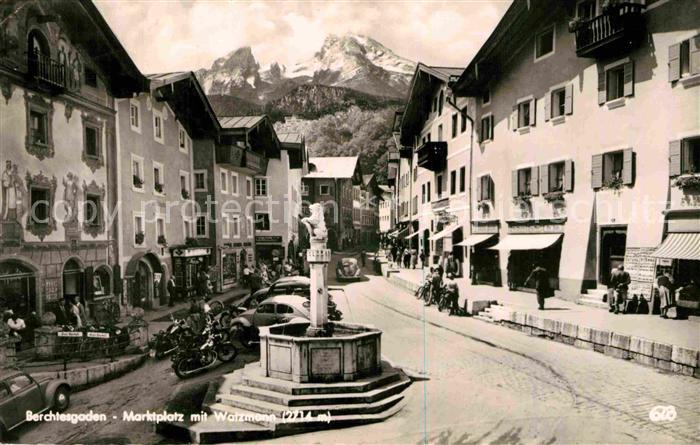 BERCHTESGADEN Bayern Marktplatz Brunnen Watzmann