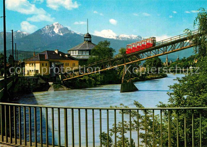 Innsbruck Hungerburgbahn Talstation mit Nockspitze