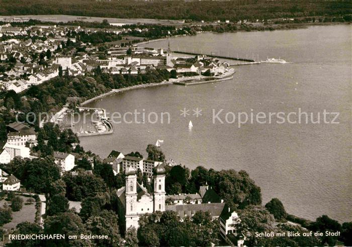 Friedrichshafen Bodensee Fliegeraufnahme mit Schloss und See