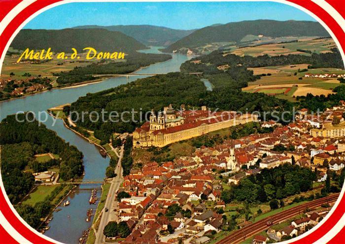 Melk Donau Benediktinerstift Fliegeraufnahme