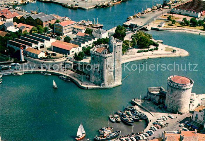La Rochelle Charente-Maritime Les tours et le port de commerce Vue aerienne