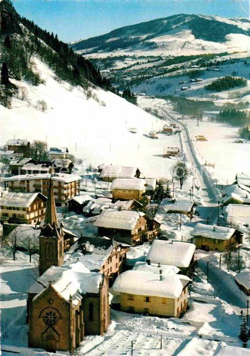 Praz-sur-Arly Fliegeraufnahme mit Kirche