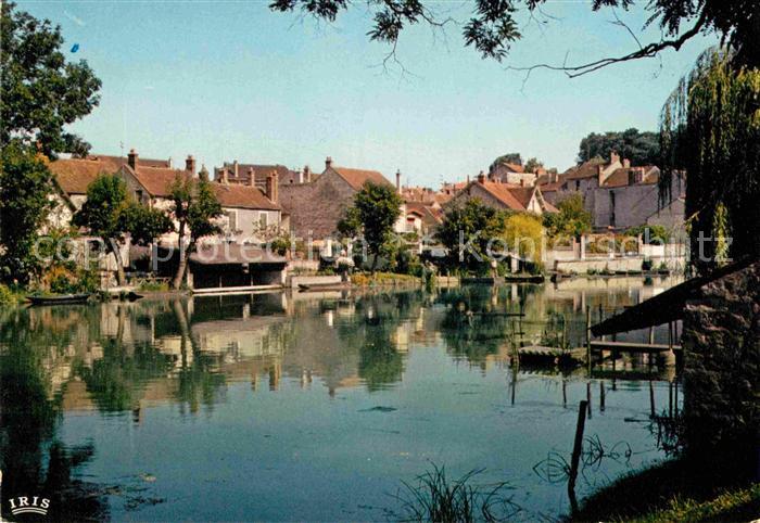 Nemours Seine-et-Marne Le Loing au Champ de Mars