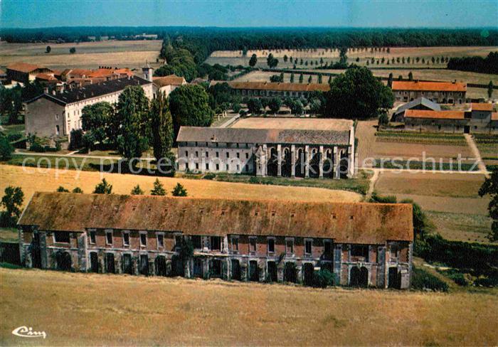 Nuits-Saint-Georges Fliegeraufnahme Abbaye de Citeaux