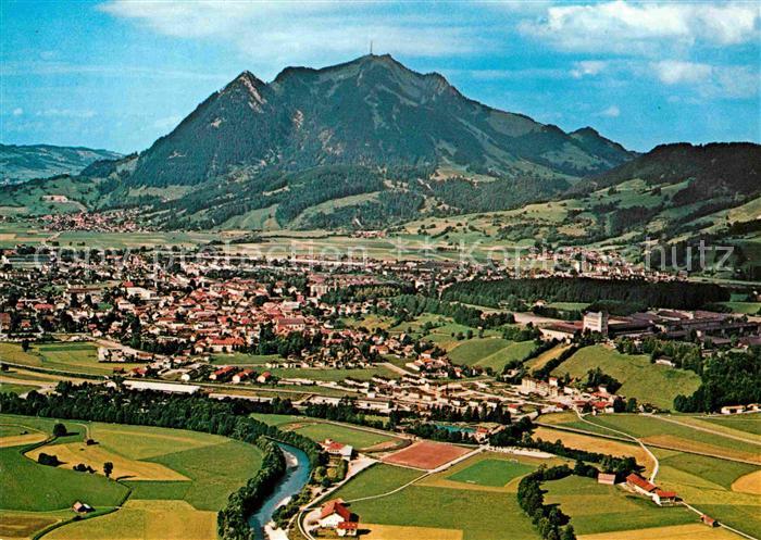 Sonthofen Oberallgaeu Fliegeraufnahme mit Gruenten