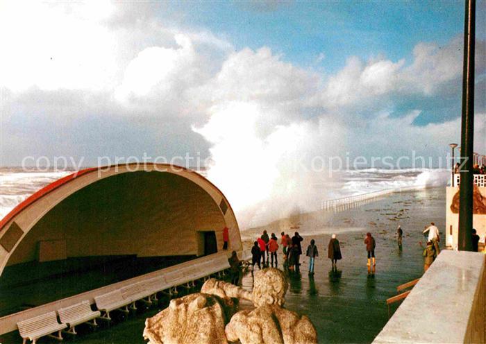 Westerland Sylt Sturmflut an der Promenade