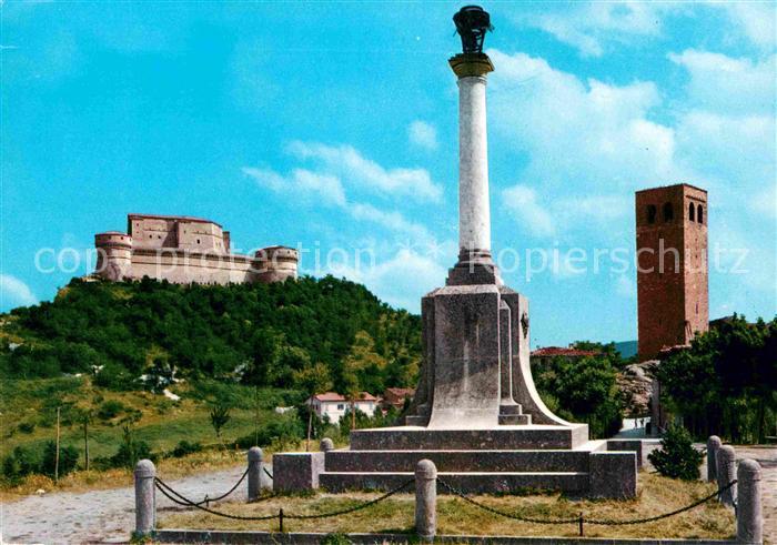 San Leo Festung Stadtturm und Denkmal der Gefallenen