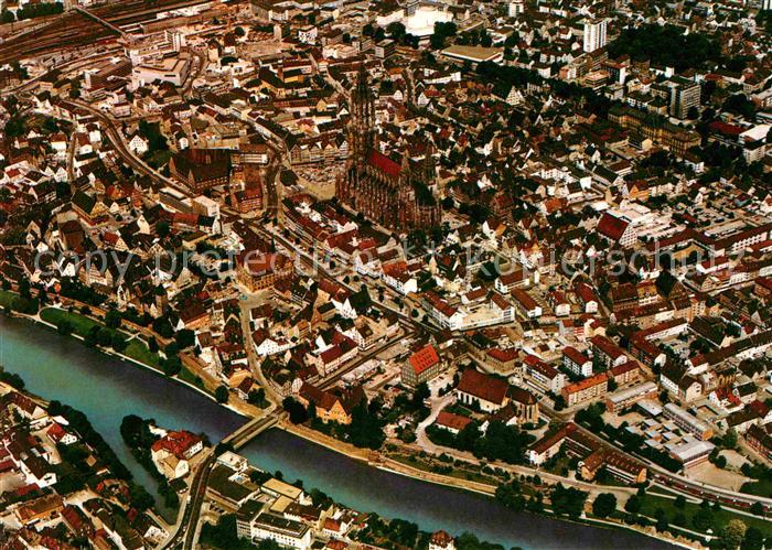 Ulm Donau Fliegeraufnahme mit Ulmer Muenster