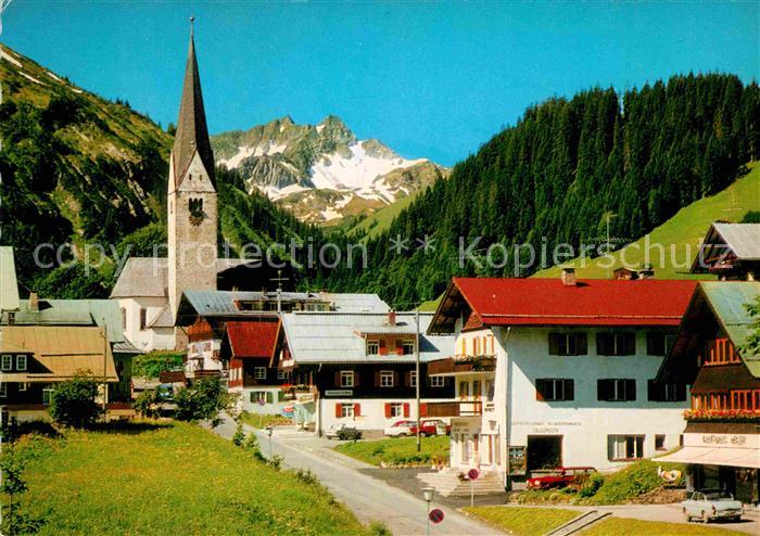 Mittelberg Kleinwalsertal Kirche aepelspitze