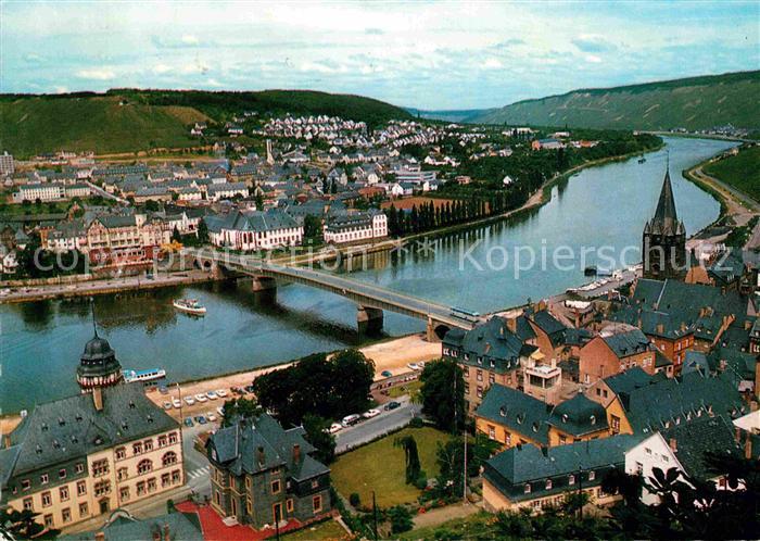 BERNKASTEL-KUES Berncastel Rheinland-Pfalz Panorama Bruecke
