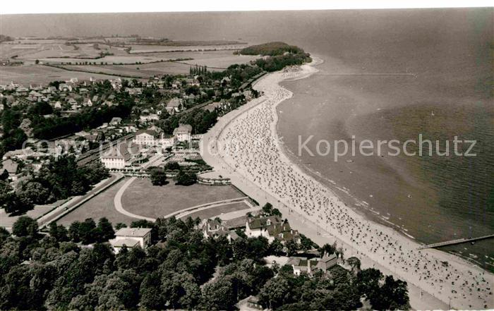 Travemuende Ostseebad Fliegeraufnahme mit Strand