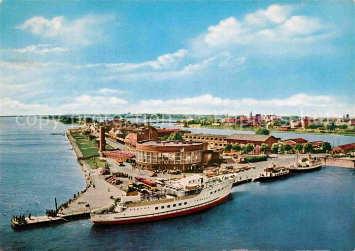 Wilhelmshaven  CITY Fliegeraufnahme Baederflotte im Hafen