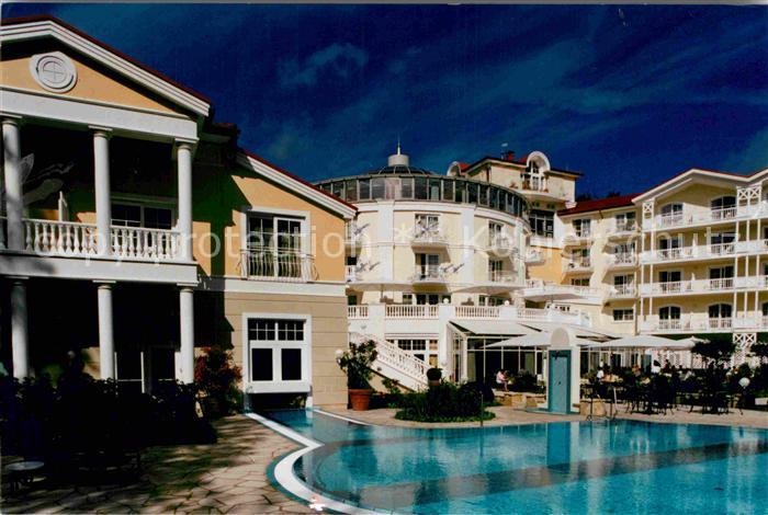 Heringsdorf Ostseebad Usedom Hotelanlage mit Pool