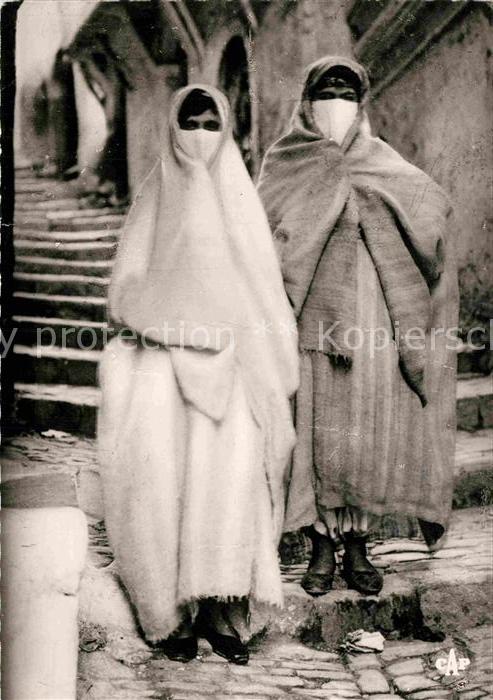 Typen Arabien Femmes Voilees