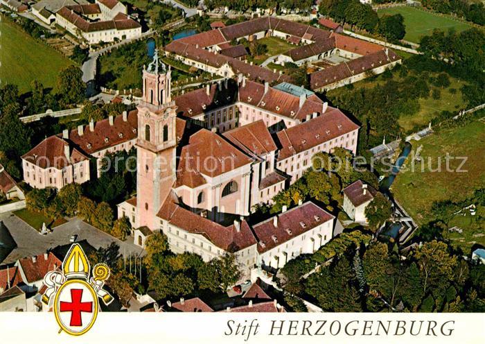 Herzogenburg Fliegeraufnahme Augustiner-Chorherrenstift