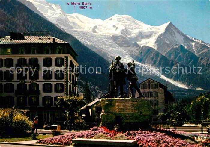 Chamonix Monument de Saussure et hotel Astoria