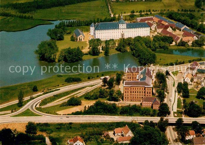 Schleswig Holstein Fliegeraufnahme mit Schloss