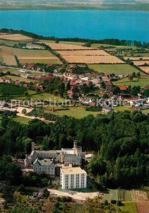 Selent Fliegeraufnahme mit Schloss