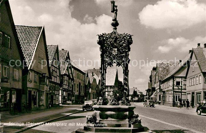 Springe Deister Marktplatz mit Marienbrunnen
