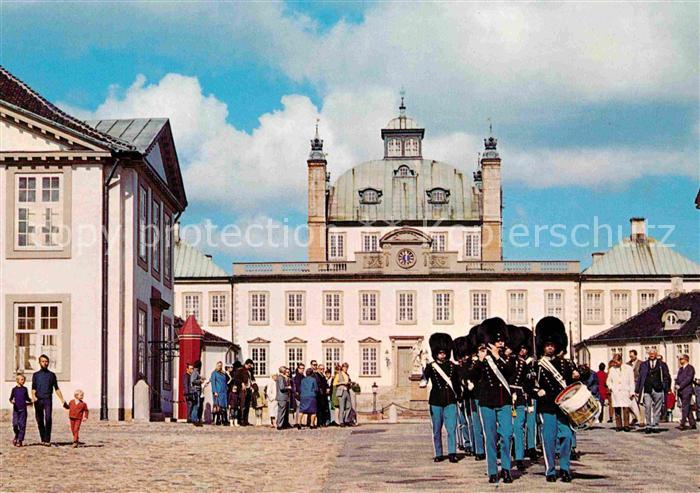 Fredensborg Schloss Wachabloesung
