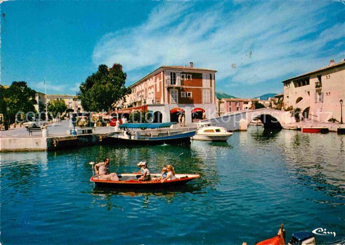 Port Grimaud Cite lacustre