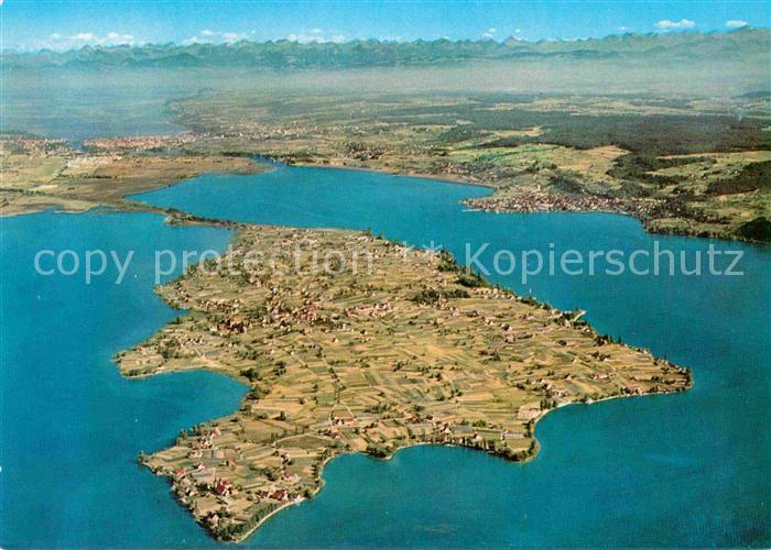 Insel Reichenau mit Blick zu den Alpen Fliegeraufnahme