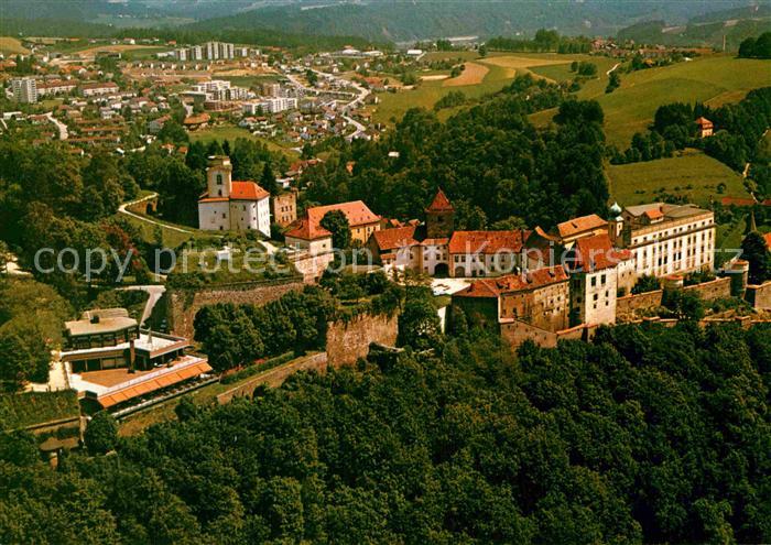PAssAU Bayern Veste Oberhaus mit Stadtteil Gruebweg Fliegeraufnahme