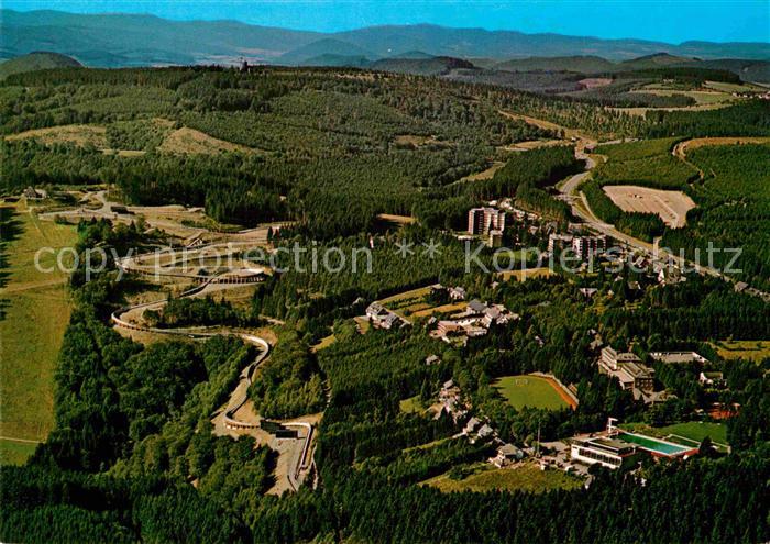 Winterberg Hochsauerland Blick auf die Bobbahn im Hintergrund Kahler Asten Flieg