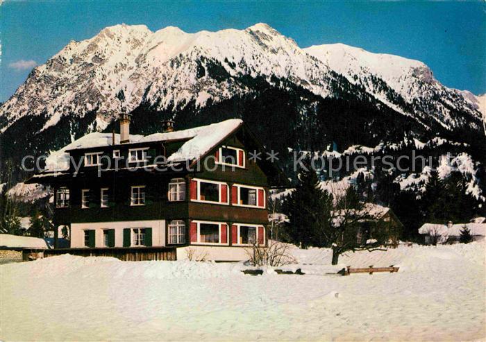Oberstdorf Fremdenheim Haus Bergesruh im Winter Allgaeuer Alpen