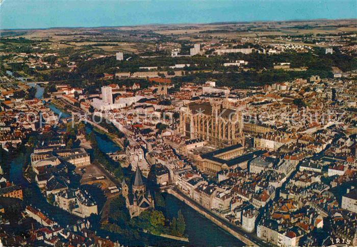 Metz  57 Moselle La Moselle et la Cathedrale vue aerienn