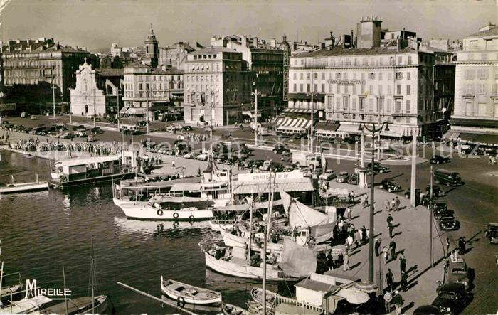 Marseille Bouches-du-Rhone Un coin du Vieux Port et le Quai des Belges