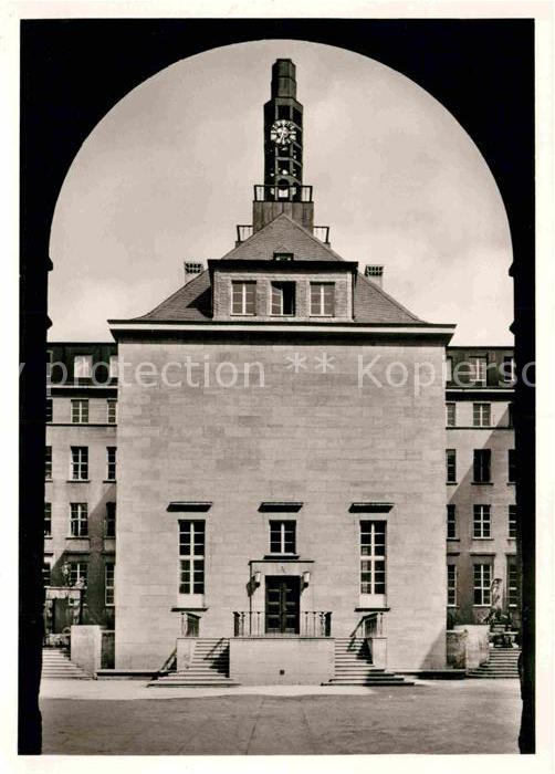 BOCHUM  CITY Rathaus mit Glockenspiel