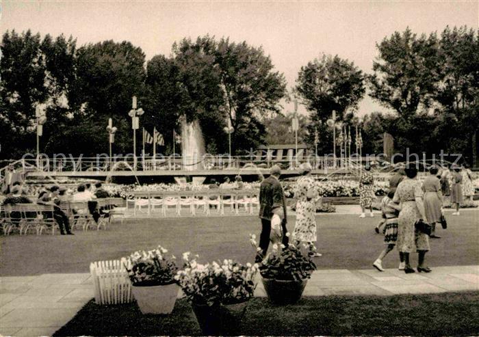 Koeln Rhein Tanzbrunnen im Rheinpark
